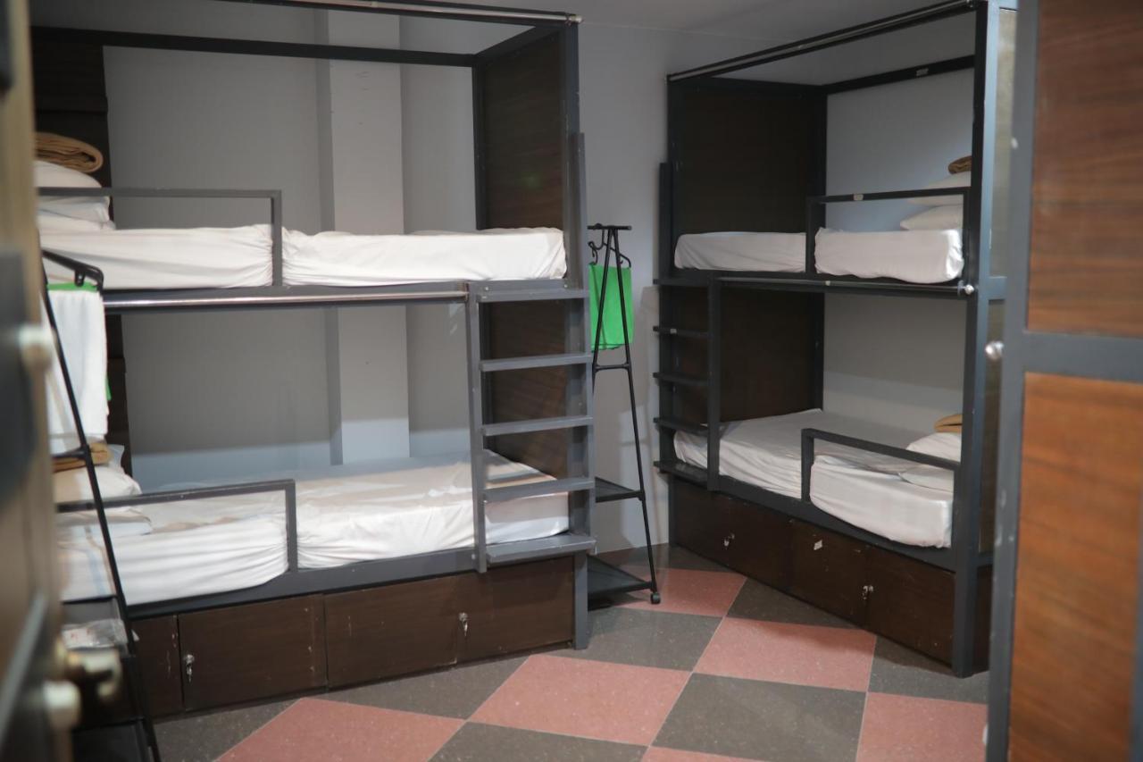 Cerca Hostel *